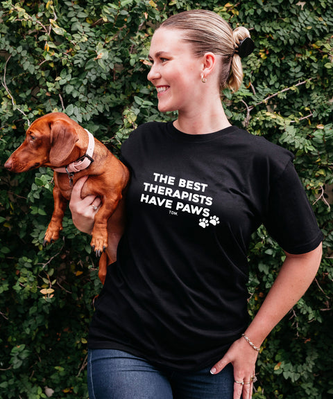 The Best Therapists Have Paws: Unisex T-Shirt - The Dog Mum