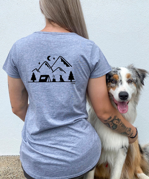 Camping & Dogs: Scoop T-Shirt - The Dog Mum
