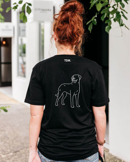 Curly Coated Retriever Mum Illustration: Unisex T-Shirt - The Dog Mum
