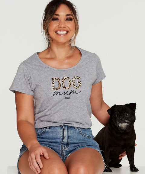 Dog Mum: Leopard Scoop T-Shirt - The Dog Mum