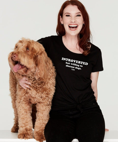 Introverted But Willing To Discuss Dogs Scoop T-Shirt - The Dog Mum