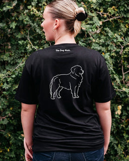 Maremma Sheepdog Mum Illustration: Unisex T-Shirt - The Dog Mum