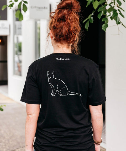 Tabby Cat Mum Illustration: Unisex T-Shirt - The Dog Mum