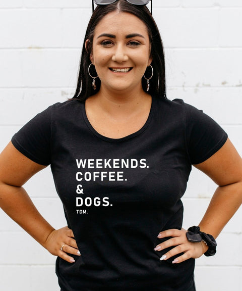 Weekends. [Fave Thing]. & Dogs. Scoop T-Shirt - The Dog Mum